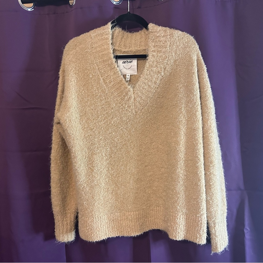NWOT Teddy Boucle Oversized V-Neck Sweater Aerie XXS